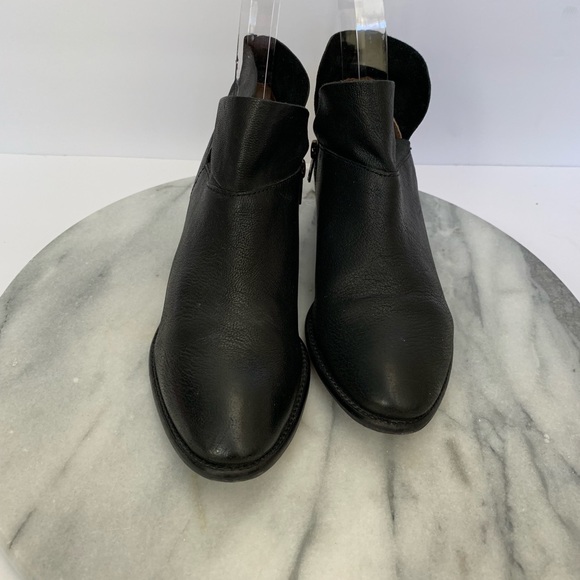 seychelles “snare” cut out booties - Picture 2 of 8